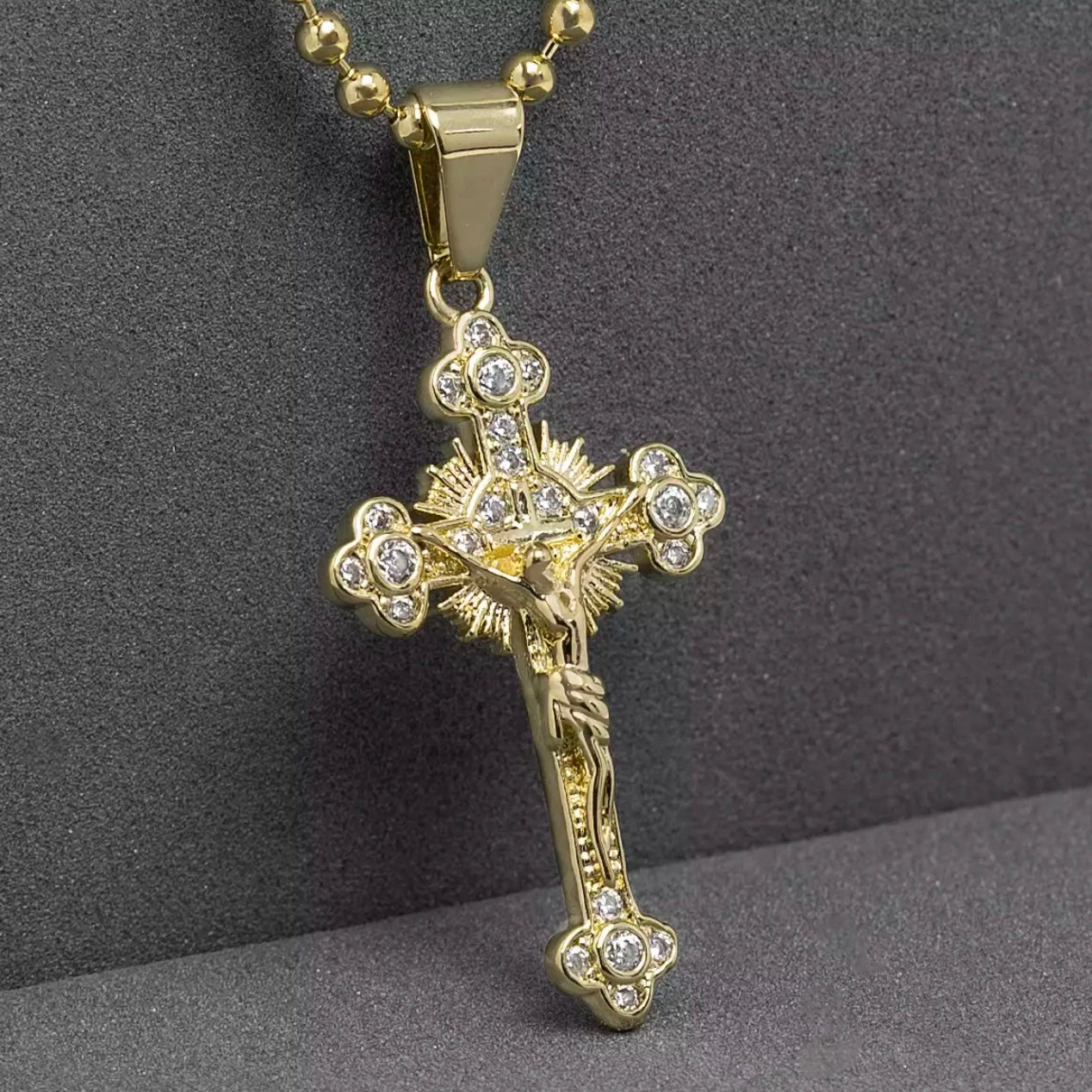 Dij. Crucificado