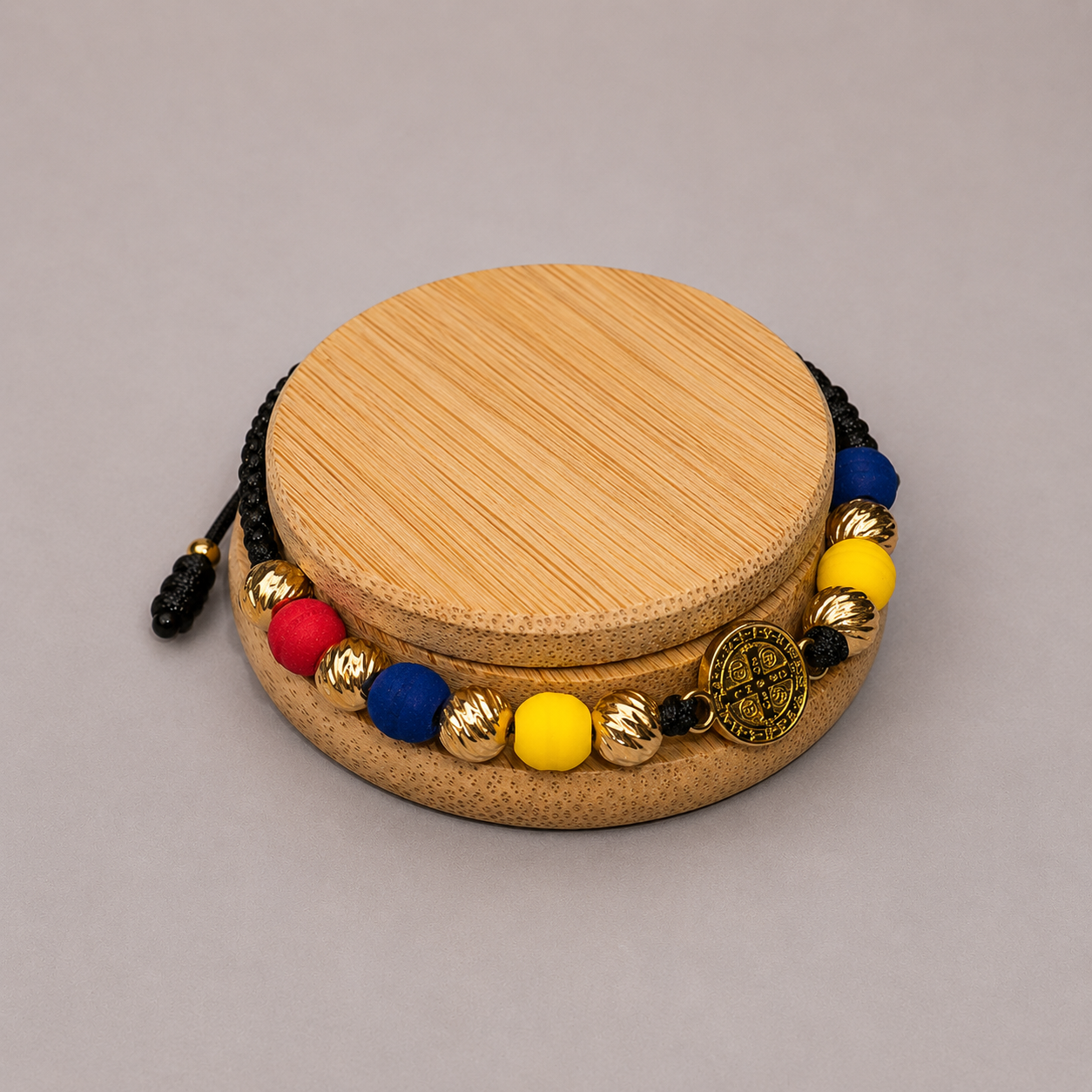 Pulsera Tejida Colombia de San Benito